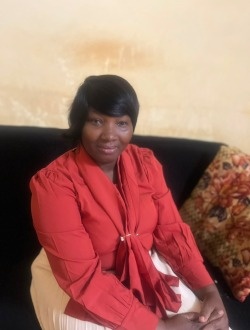 Salima's profile, a single 42-year-old a woman in Bobo-Dioulasso