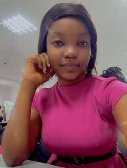 Marie's profile, a single 28-year-old a woman in Ouagadougou