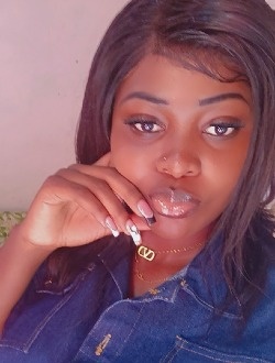 Divine's profile, a single 24-year-old a woman in Yaoundé