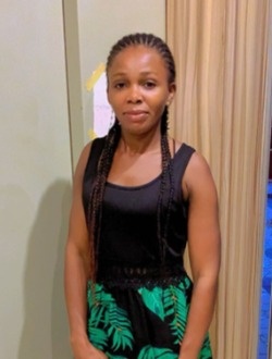 Hermine's profile, a single 34-year-old a woman in Nantes-en-Ratier