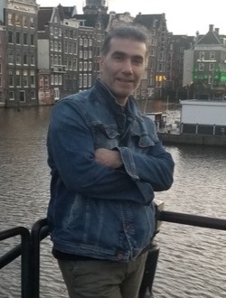 Miko's profile, a single 46-year-old a man in Arnhem