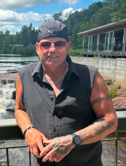 Bertrand's profile, a single 61-year-old a man in Saguenay