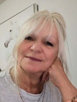 Lucie's profile, a single 68-year-old a woman in Drummondville