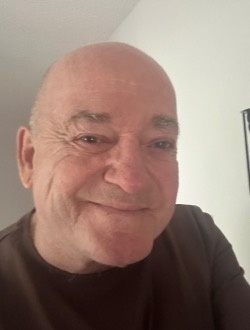 Louis's profile, a single 69-year-old a man in Gatineau