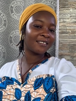 Auriane's profile, a single 35-year-old a woman in 1200 Logements
