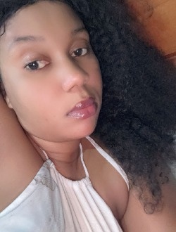 Sara's profile, a single 18-year-old a woman in Aalter