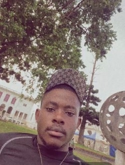 Teddy's profile, a single 21-year-old a man in Yaoundé