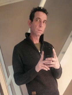 Mark De Jong's profile, a single 42-year-old a man in Posterholt