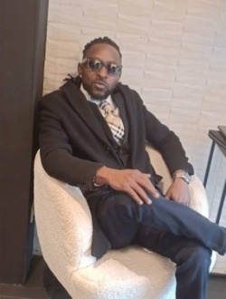 Kévin's profile, a single 45-year-old a man in Schaerbeek