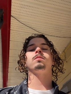 Baby's profile, a single 22-year-old a man in Québec