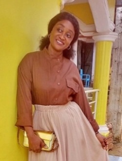 Chavely's profile, a single 34-year-old a woman in Yaoundé