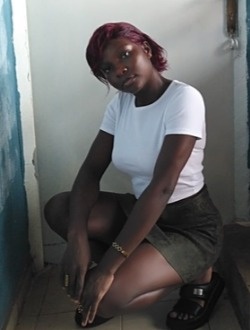 Genesis's profile, a single 24-year-old a woman in Yaoundé