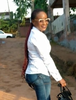Anne's profile, a single 34-year-old a woman in Yaoundé