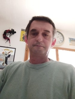 Thomas's profile, a single 50-year-old a man in Valence