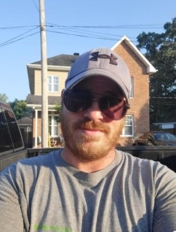 Mathieu's profile, a single 39-year-old a man in Saint-Jérôme