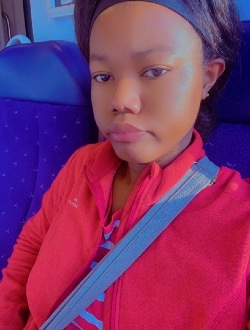 Yvi's profile, a single 24-year-old a woman in Nancy