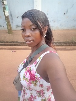 Sorelle's profile, a single 29-year-old a woman in Yaoundé