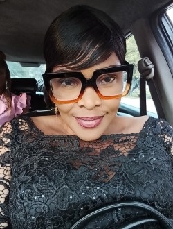 Brunette Hadassa's profile, a single 49-year-old a woman in Brazzaville