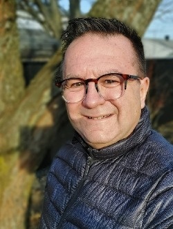 Yves's profile, a single 64-year-old a man in Delson