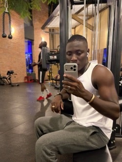 Pape Djibi's profile, a single 35-year-old a man in Dakar