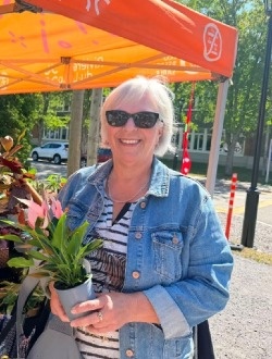 Line's profile, a single 69-year-old a woman in Rivière-du-Loup