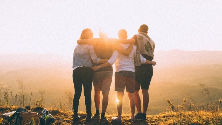 How to Build More Meaningful Relationships and Make New Friends